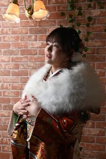 079_yi_web